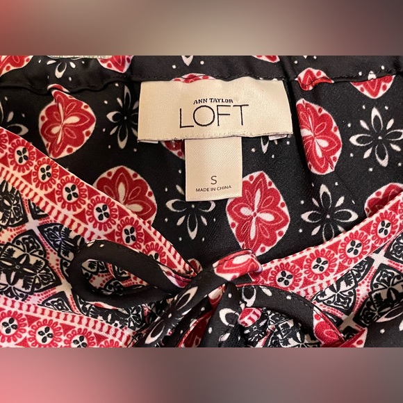 Ann Taylor Loft;; Small Black/Red Halter - Picture 5 of 9